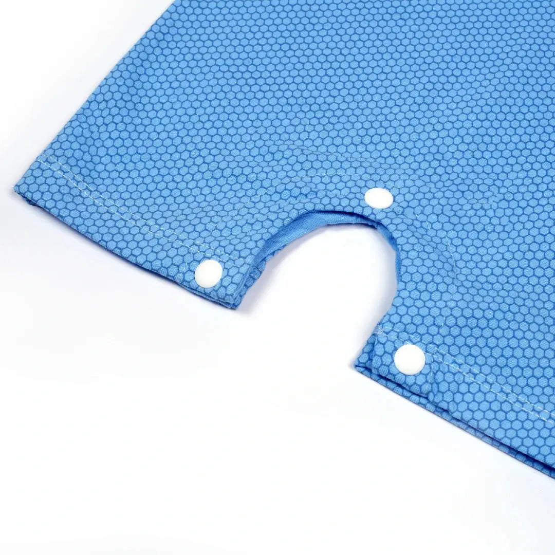 Cute Giraffe Appliqué White & Blue Baby Outfit - Niyaney Clothing