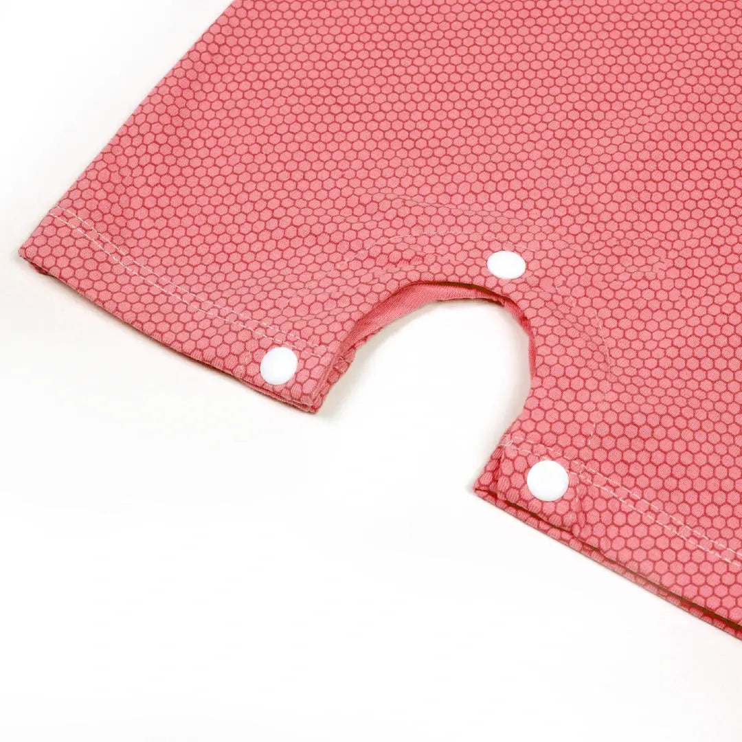 Cute Giraffe Appliqué White & Pink Baby Outfit - Niyaney Clothing