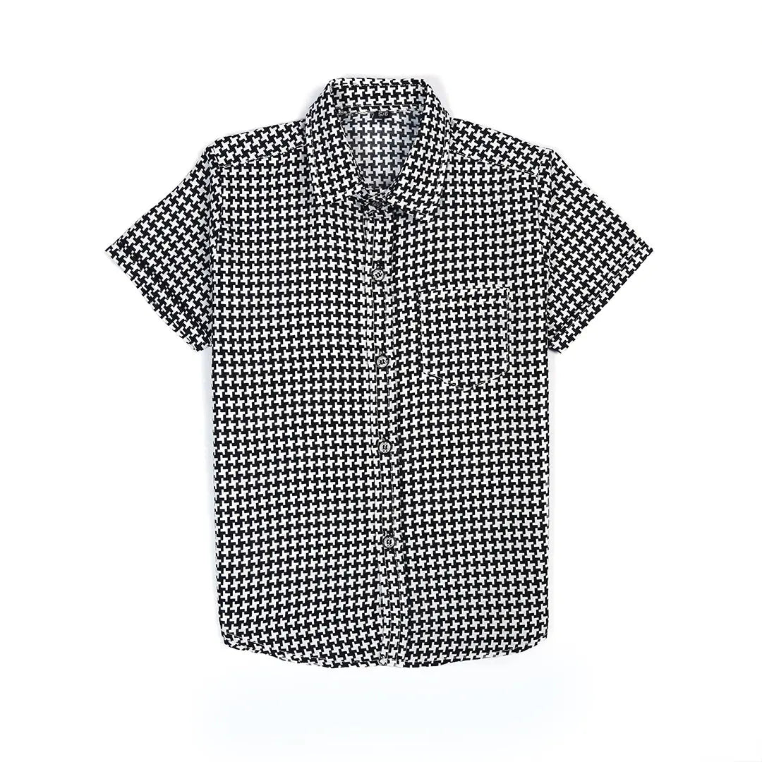 Black And White Structured Half Sleeves Shirt - Niyaney Clothing