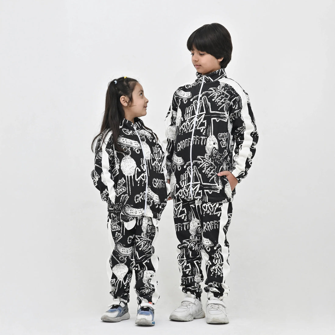 Unisex Graffiti Charcoal Fleece Co-ord - Niyaney Clothing